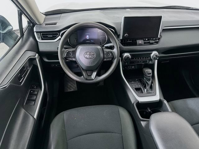 Used 2023 Toyota RAV4 LE image 4