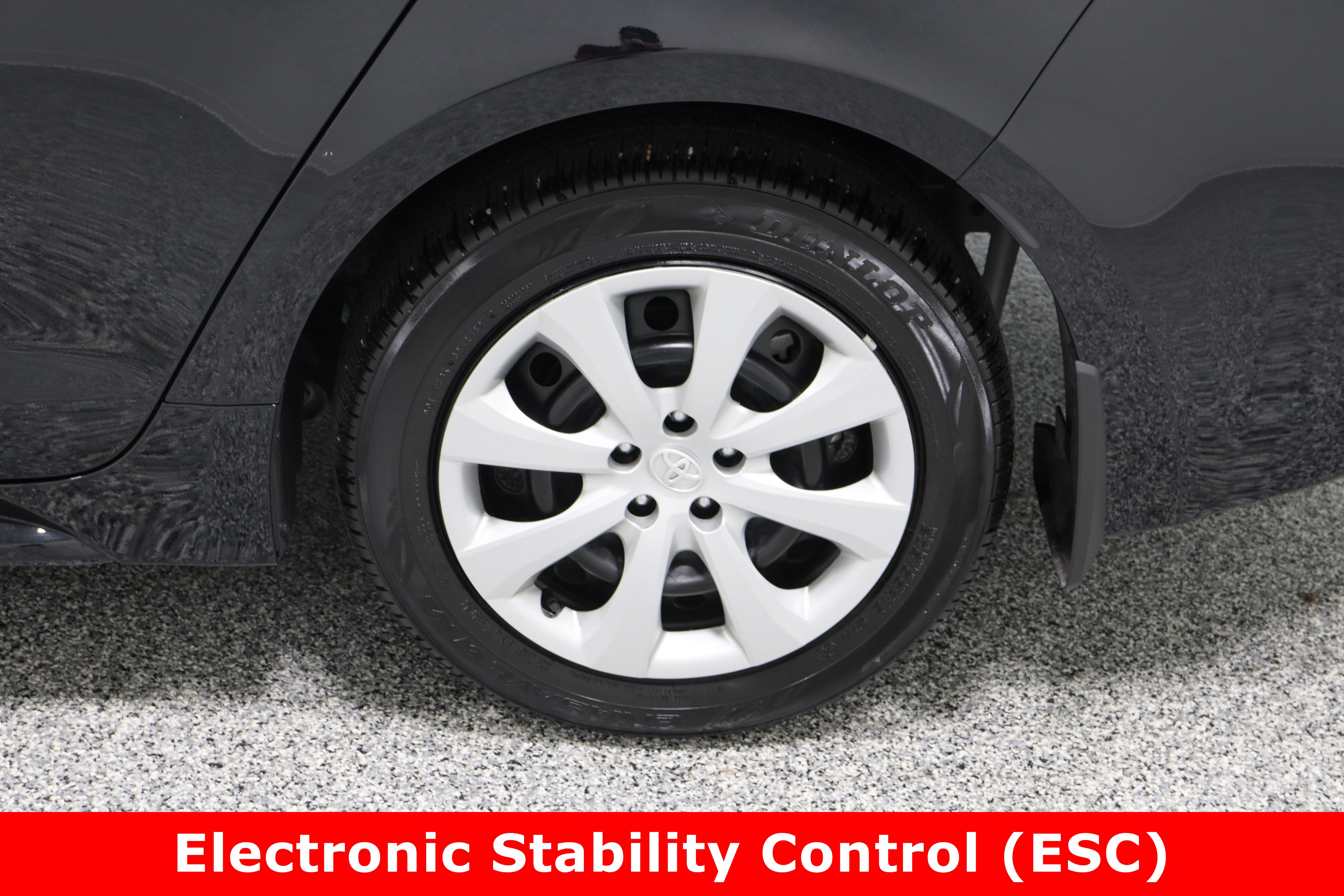 Used 2025 Toyota Corolla LE image 10