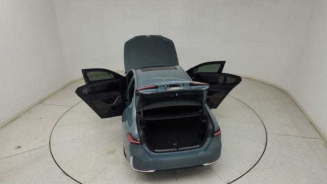 Used 2026 BMW i5 eDrive40 AWD/4WD image 34
