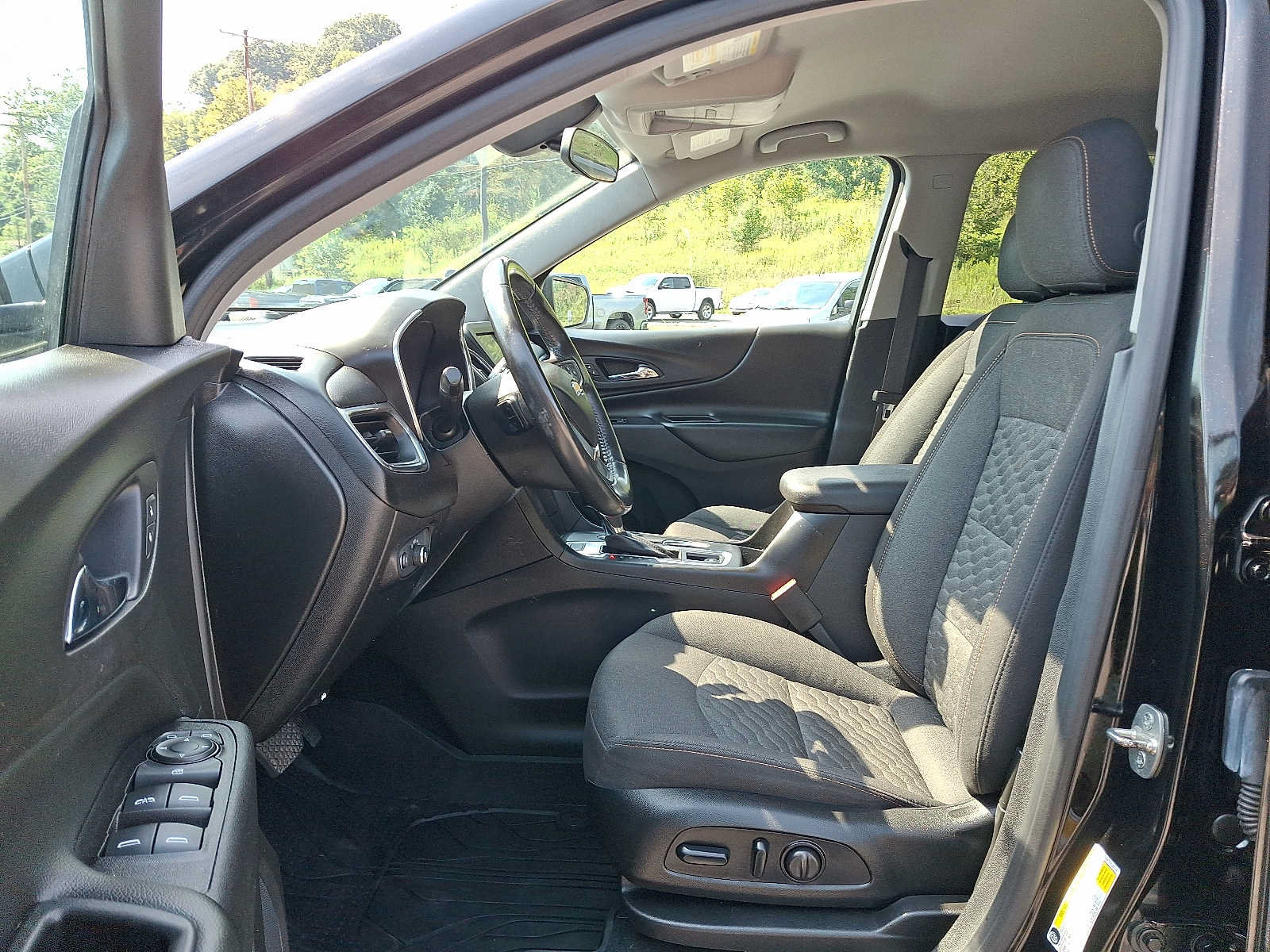 Used 2019 Chevrolet Equinox LT AWD/4WD image 13