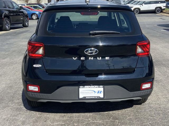 Certified 2023 Hyundai Venue SEL image 4