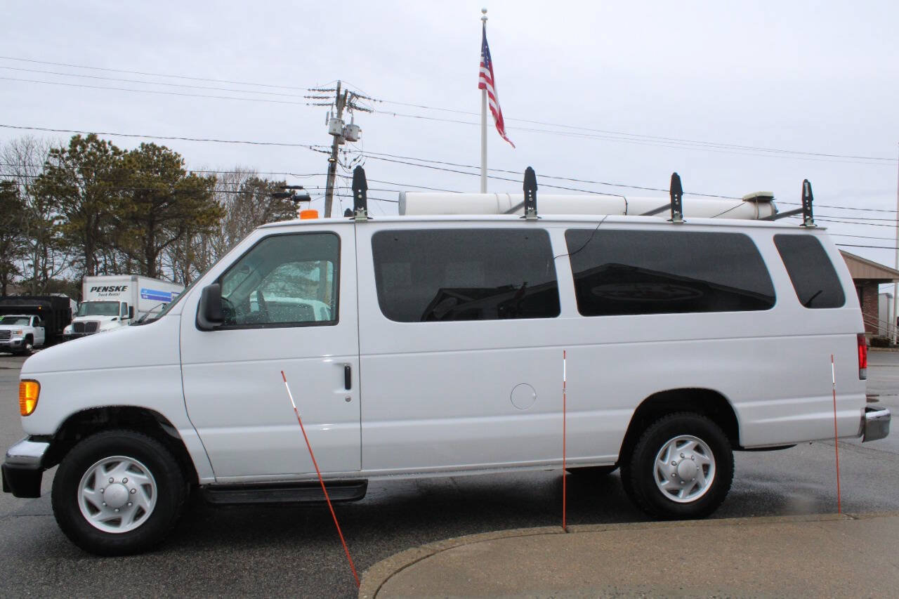 Used 2003 Ford E-350 and Econoline 350 XL RWD image 7