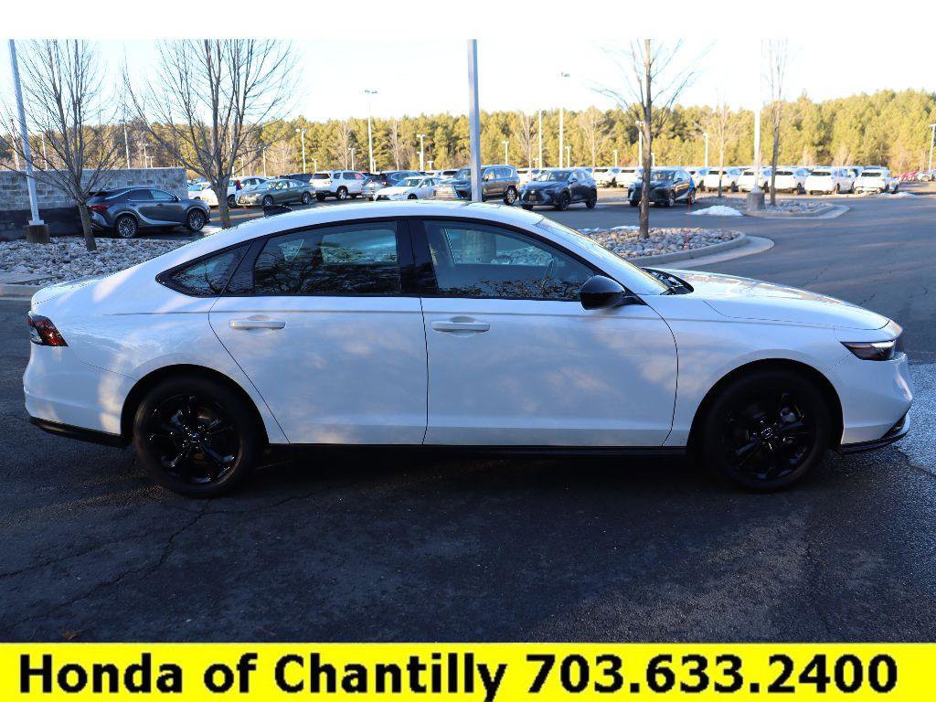 Certified 2025 Honda Accord SE image 8