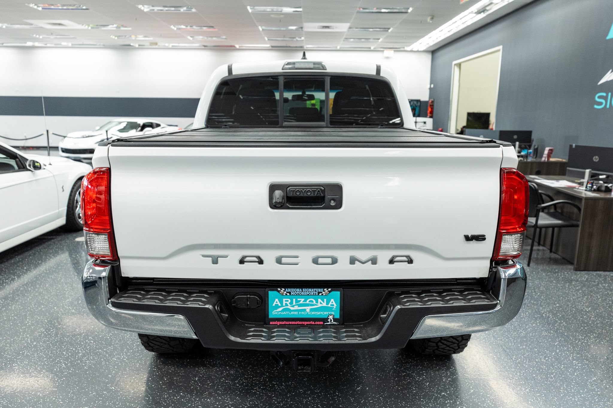 Used 2016 Toyota Tacoma TRD Off-Road w/ Towing Package RWD image 7