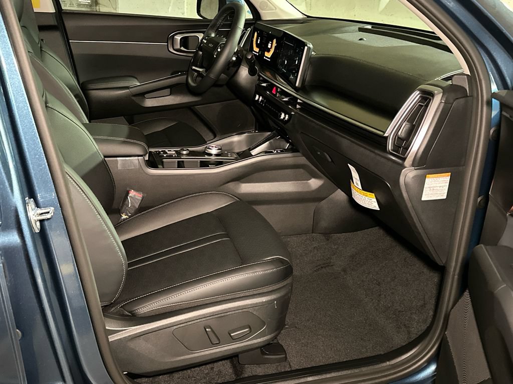 New 2026 Kia Sorento EX AWD/4WD image 12