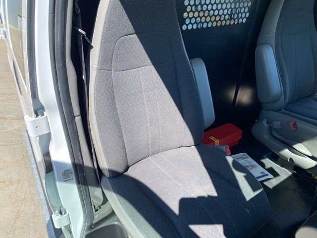 Used 2024 Chevrolet Express 2500 w/ Driver Convenience Package image 28