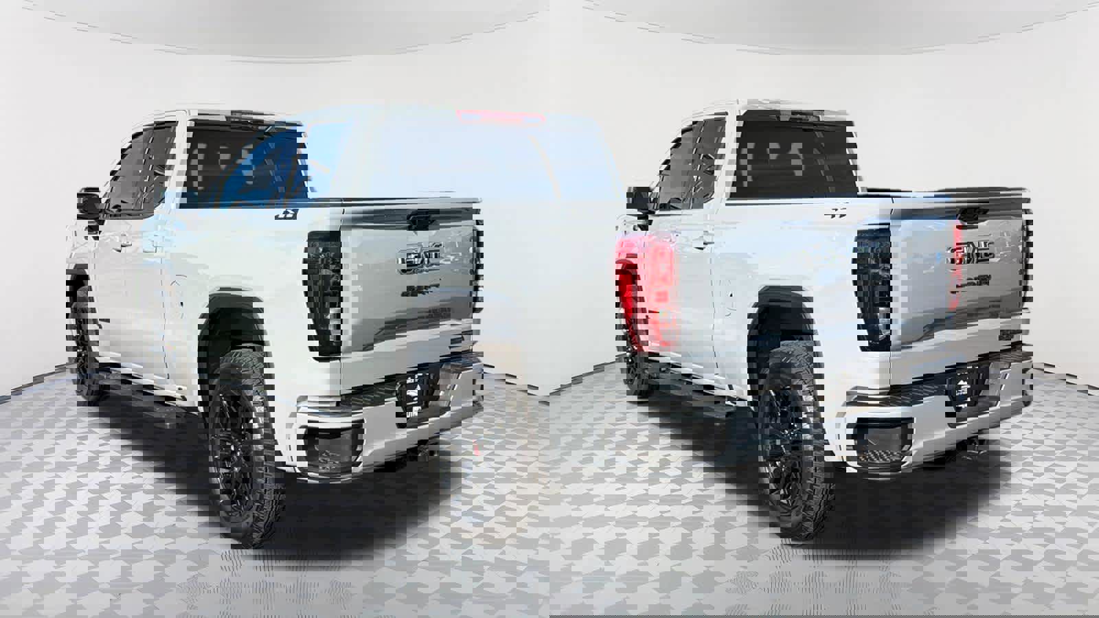 Used 2024 GMC Sierra 1500 Elevation w/ LPO, Elevation Black Package image 7