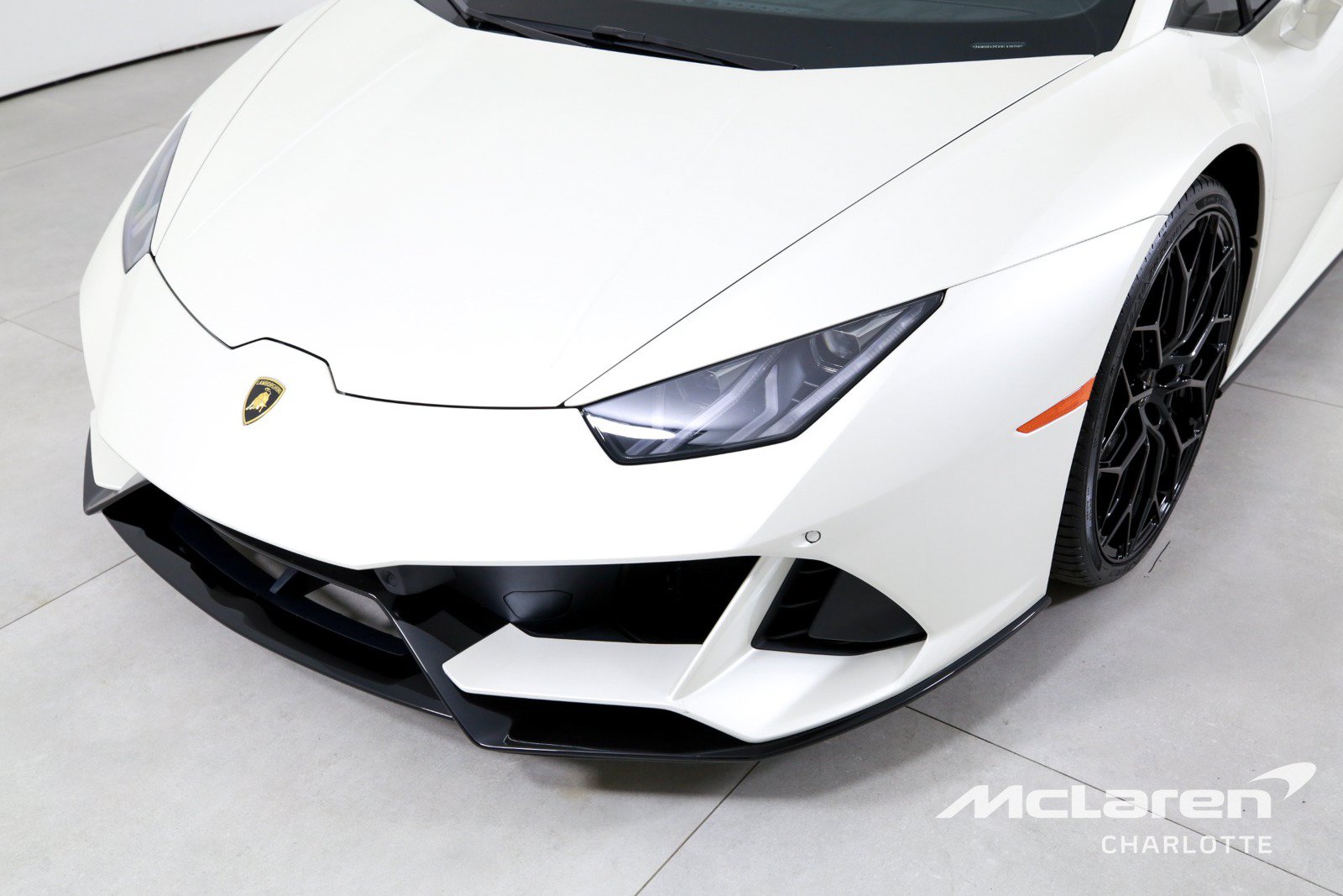 Used 2022 Lamborghini Huracan EVO AWD/4WD image 27