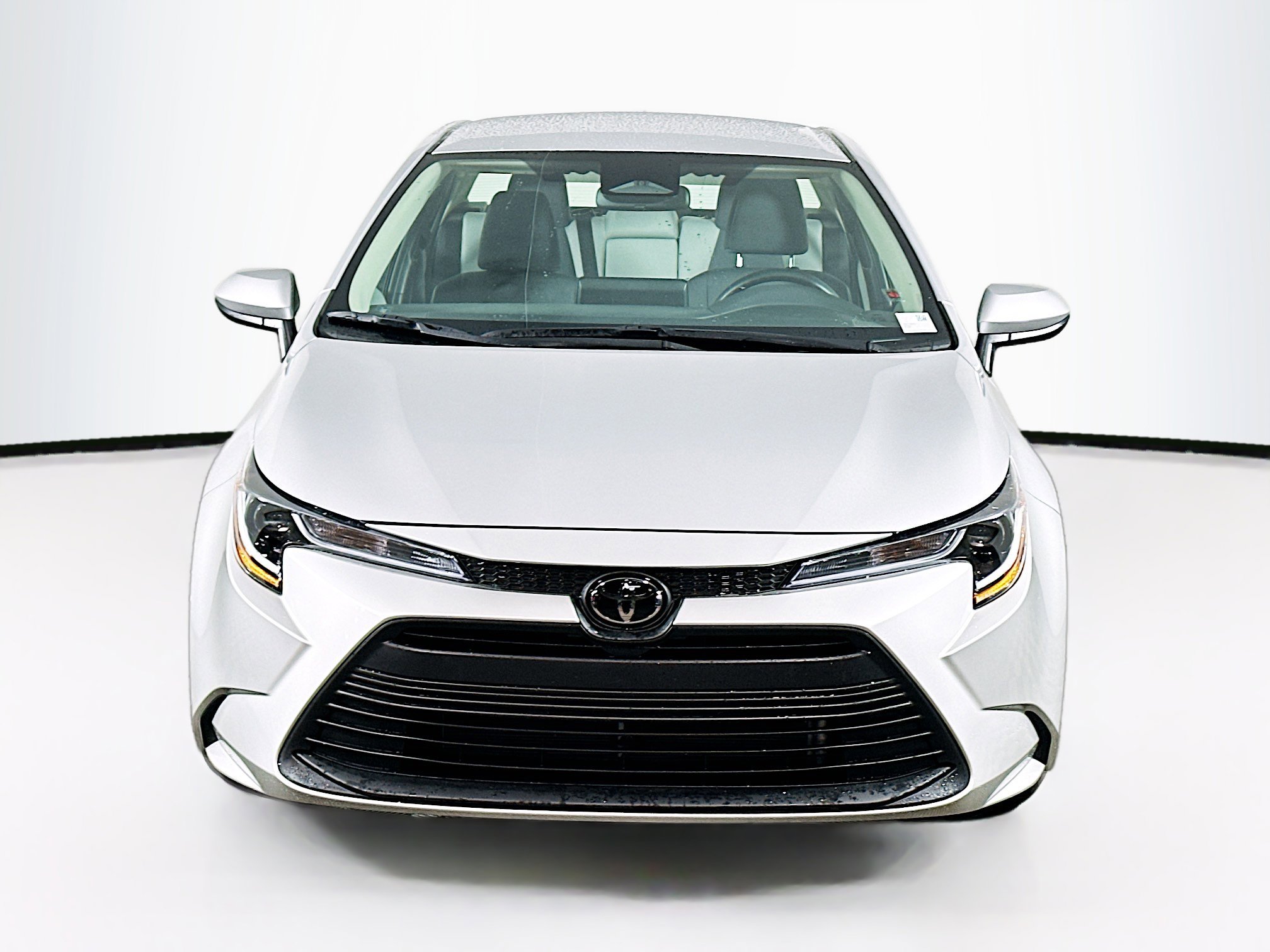 Used 2026 Toyota Corolla LE image 2