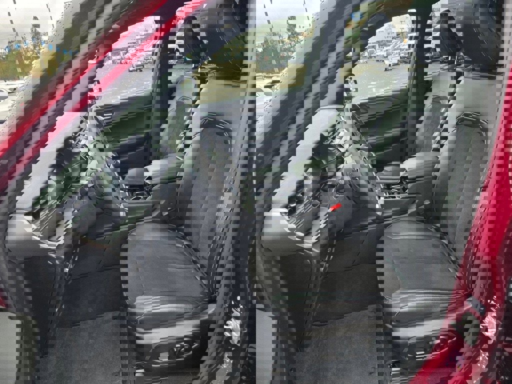 Used 2023 Jeep Grand Cherokee Altitude image 4