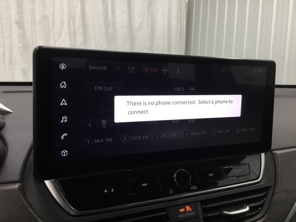 Used 2024 Nissan Altima 2.5 SV w/ SV Premium Package FWD image 20