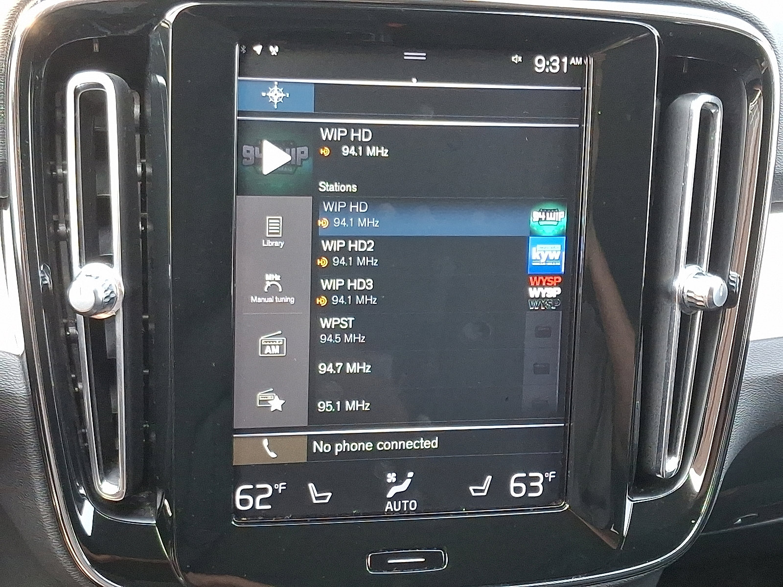 Used 2019 Volvo XC40 T5 Momentum image 18