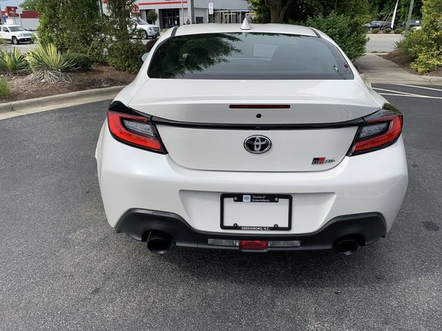 Used 2025 Toyota GR86 w/ Performance Package RWD image 7
