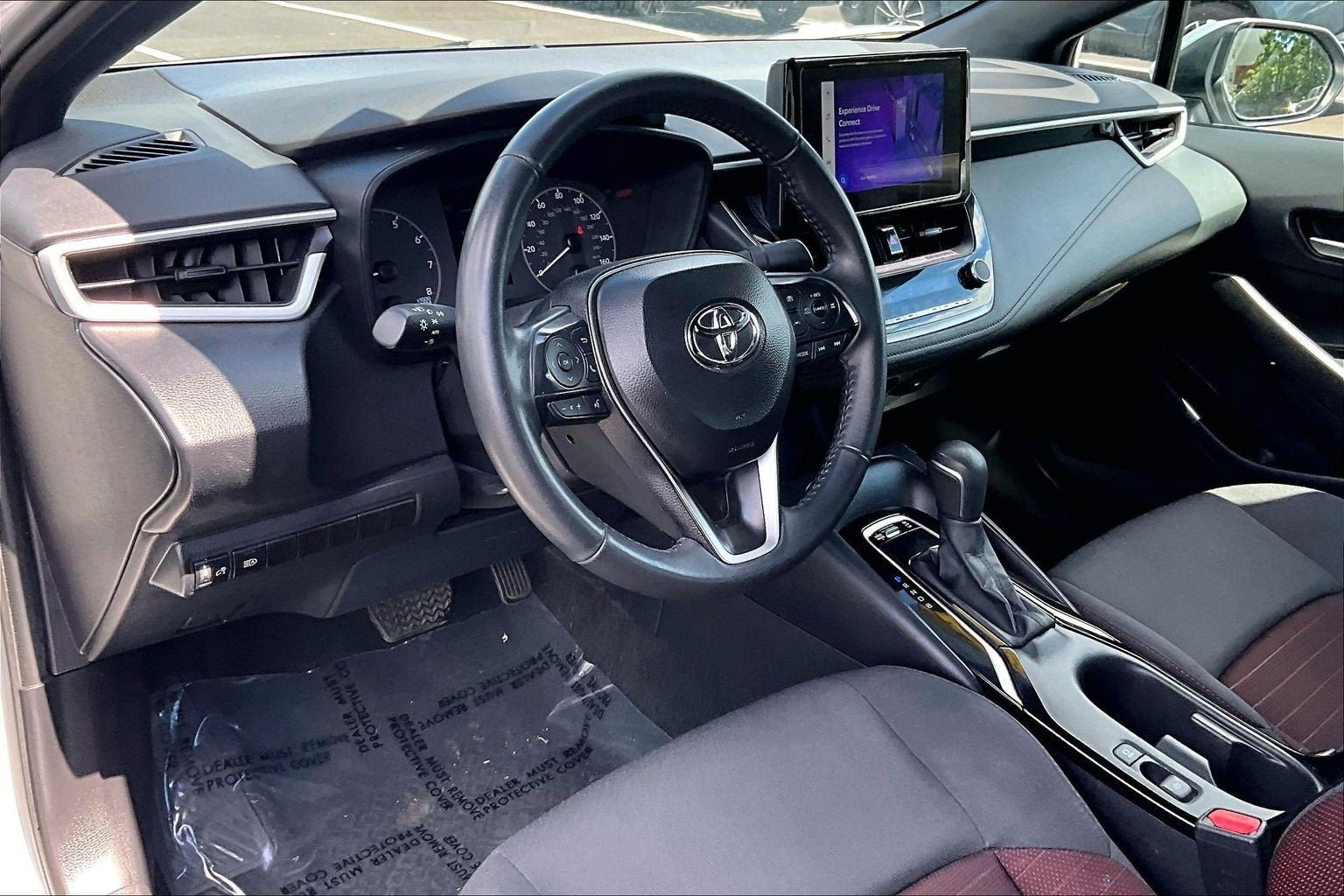 Used 2025 Toyota Corolla SE FWD image 13