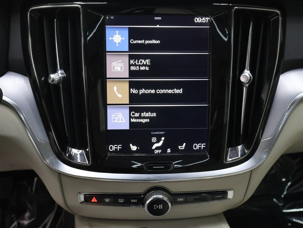 Used 2019 Volvo S60 T5 Momentum w/ Premium Package FWD image 22