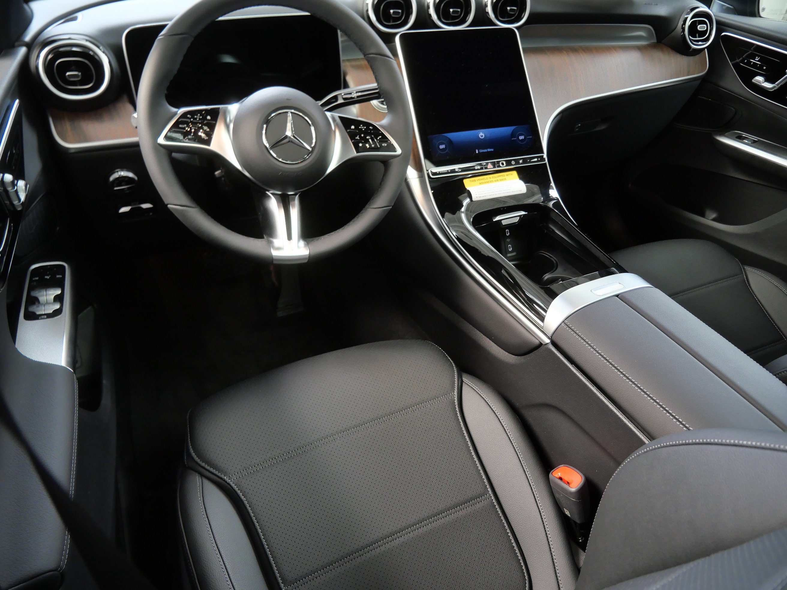 New 2026 Mercedes-Benz GLC 300 4MATIC image 2