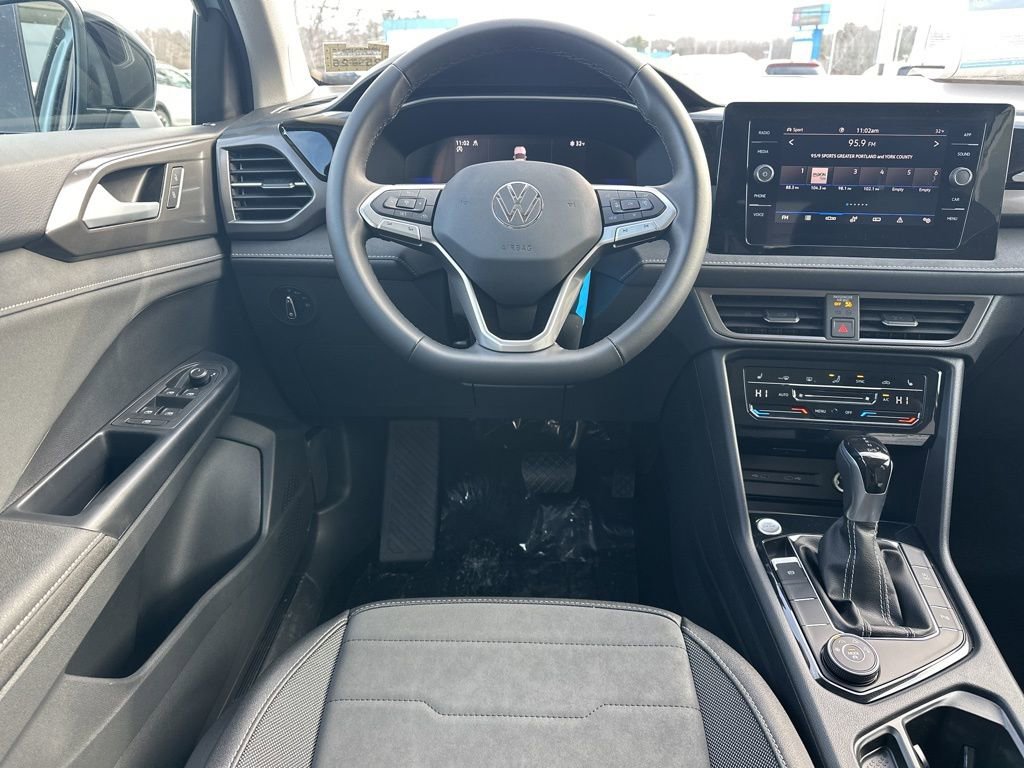 New 2026 Volkswagen Taos SE image 14