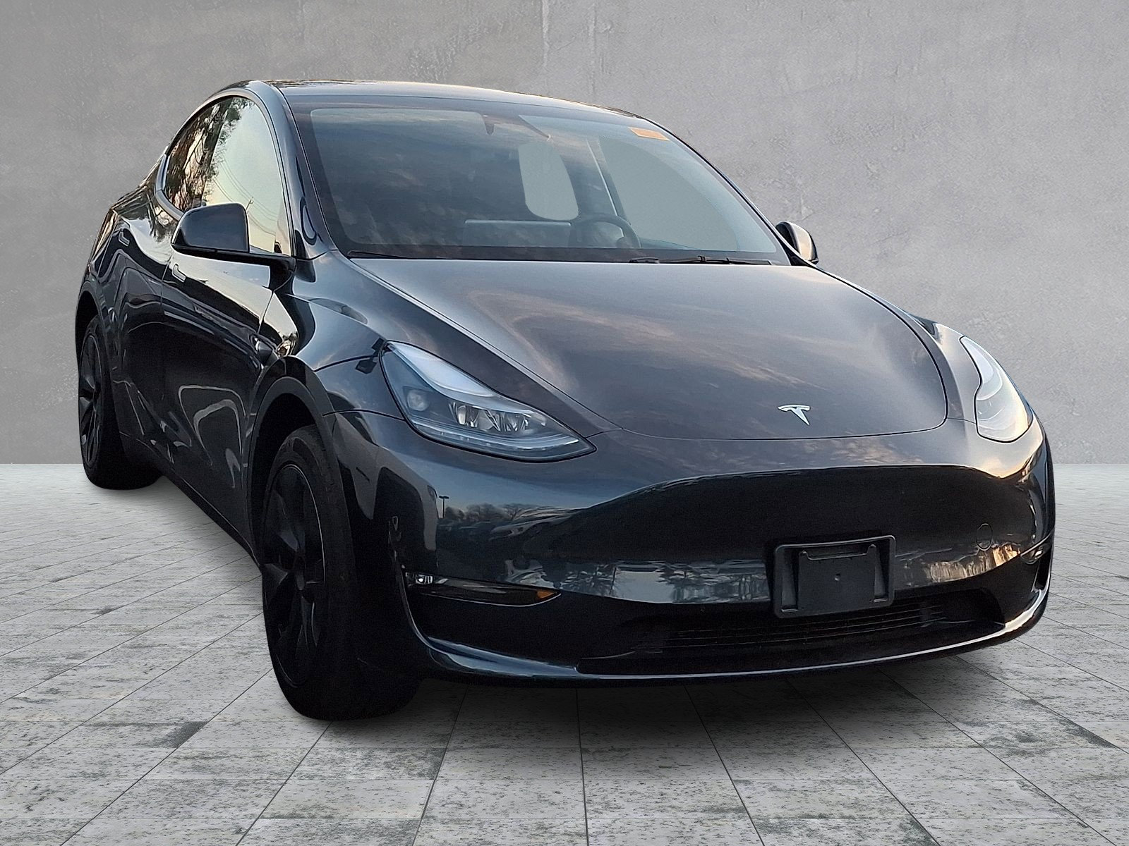 Used 2024 Tesla Model Y Long Range image 1
