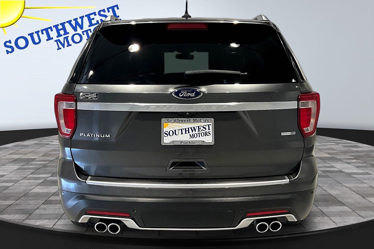 Used 2019 Ford Explorer Platinum AWD/4WD image 6