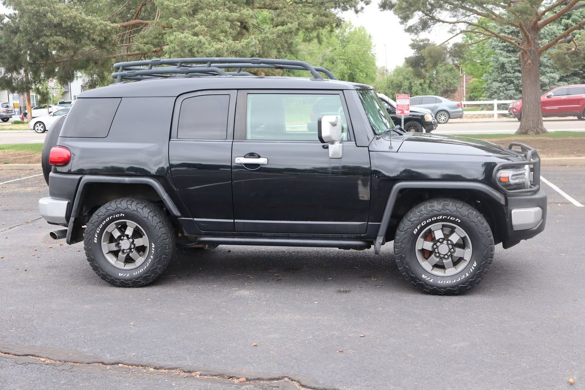 Used 2007 Toyota FJ Cruiser 4WD image 3