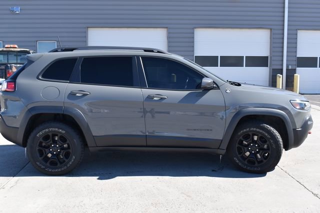 Used 2019 Jeep Cherokee Trailhawk w/ Cold Weather Group image 4