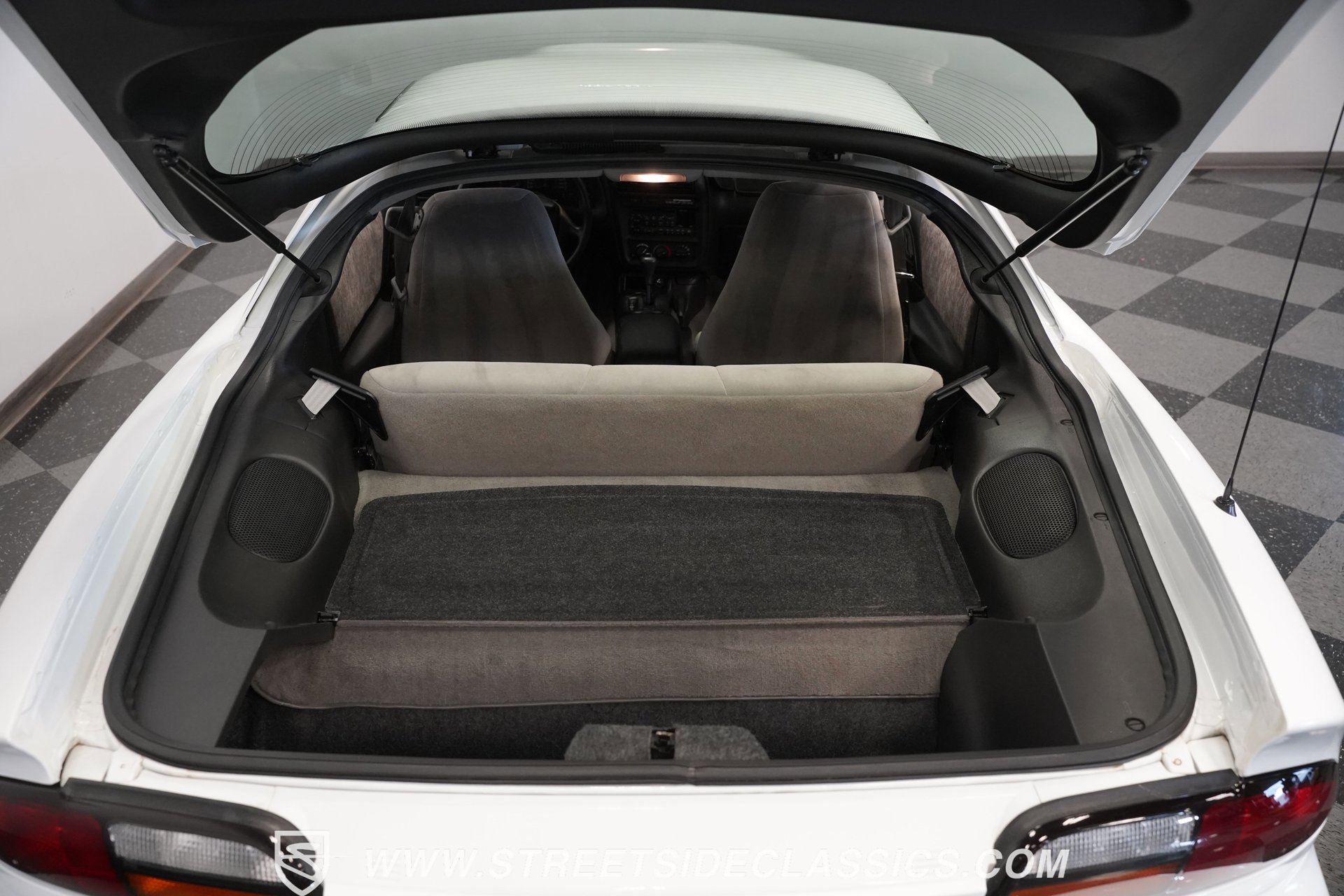 Used 2001 Chevrolet Camaro Z28 w/ Preferred Equipment Group image 23