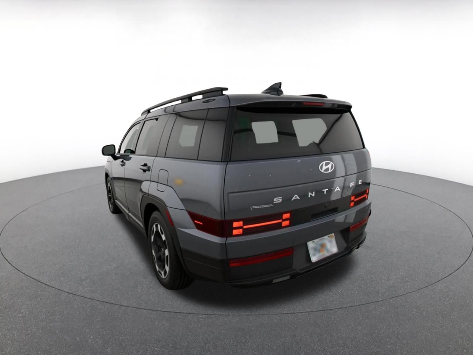 Used 2025 Hyundai Santa Fe SEL FWD image 9