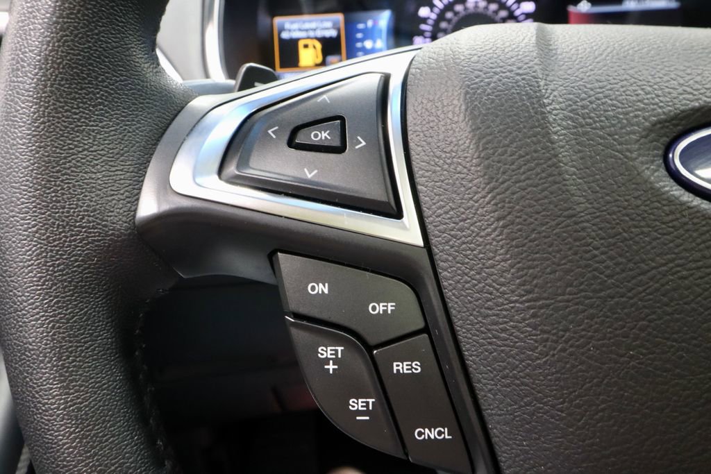 Certified 2019 Ford Edge Titanium w/ Cold Weather Package image 31