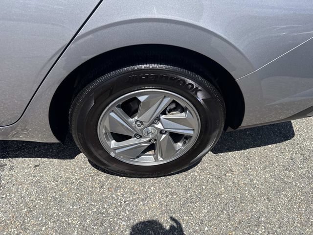 Certified 2026 Hyundai Elantra SE FWD image 10