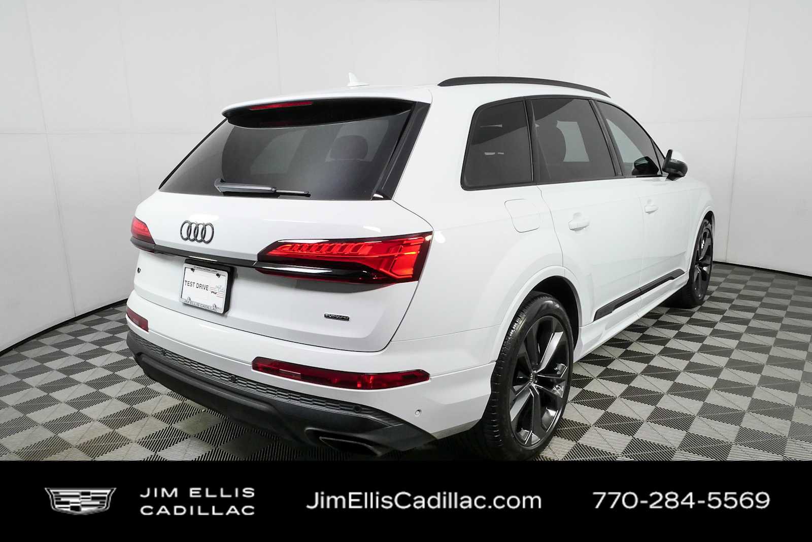 Used 2025 Audi Q7 3.0T Prestige AWD/4WD image 3