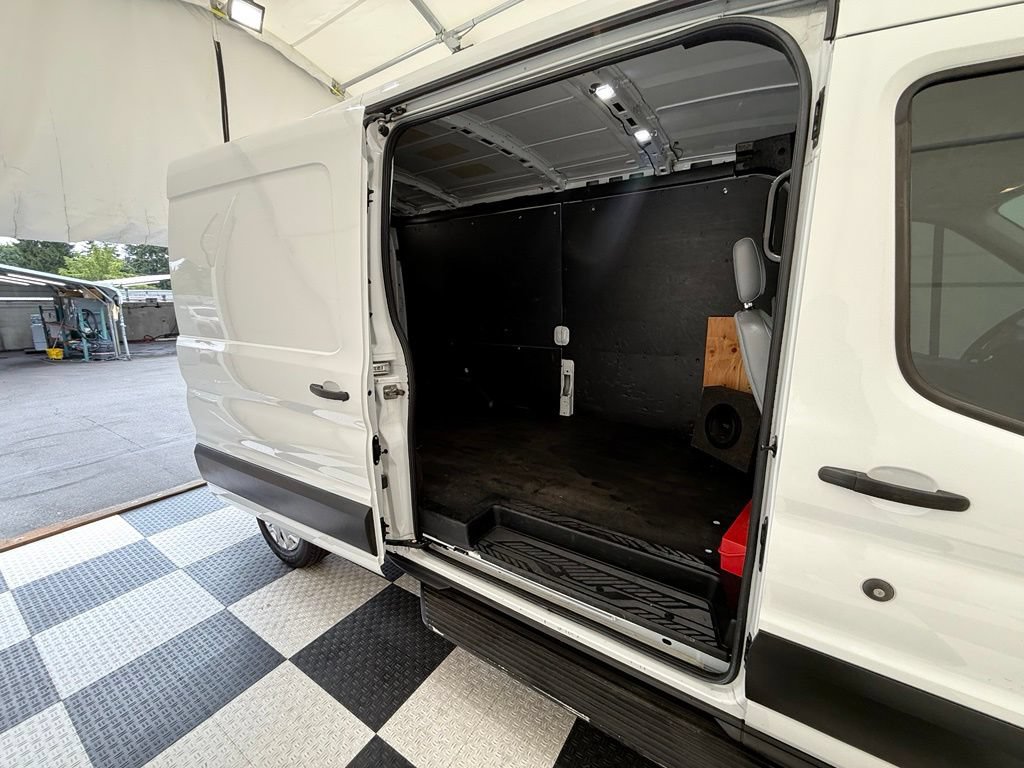 Used 2019 Ford Transit 150 148 Medium Roof RWD image 22