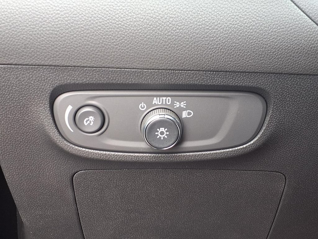 New 2026 Buick Encore GX Sport Touring w/ Comfort Package FWD image 9