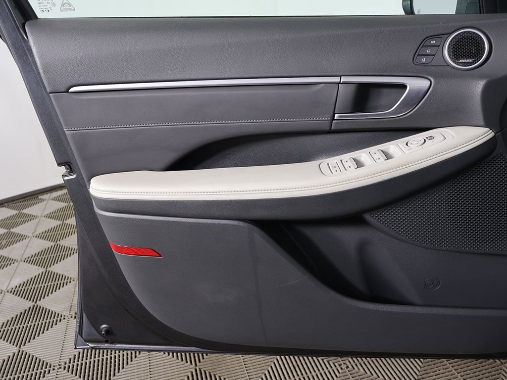 Used 2023 Hyundai Sonata Limited FWD image 25