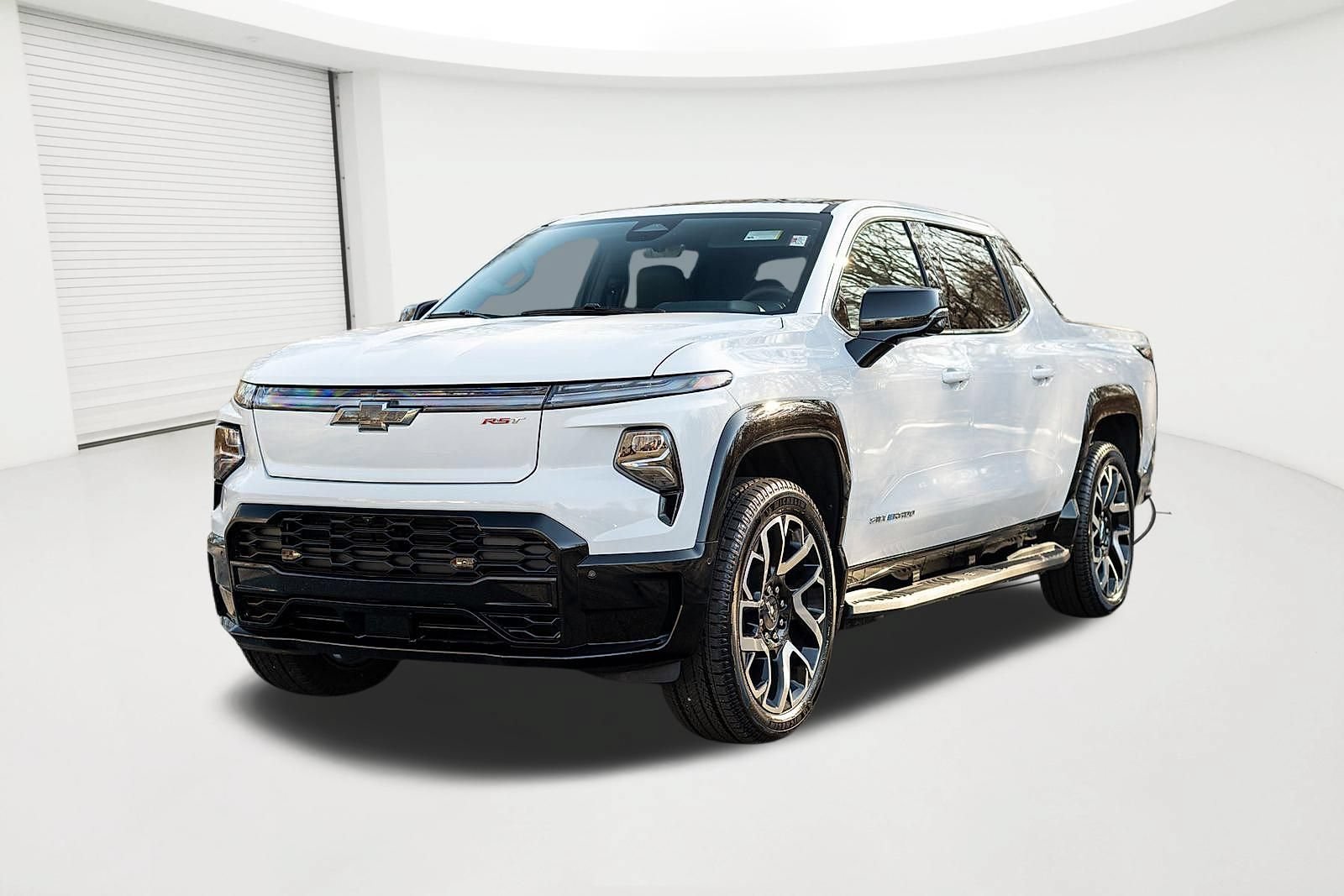 Used 2024 Chevrolet Silverado EV RST AWD/4WD image 1