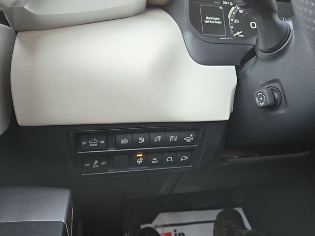 Used 2023 Toyota Tundra Capstone image 30