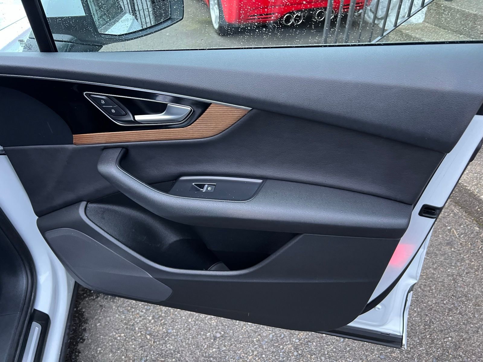 Used 2017 Audi Q7 2.0T Premium image 29