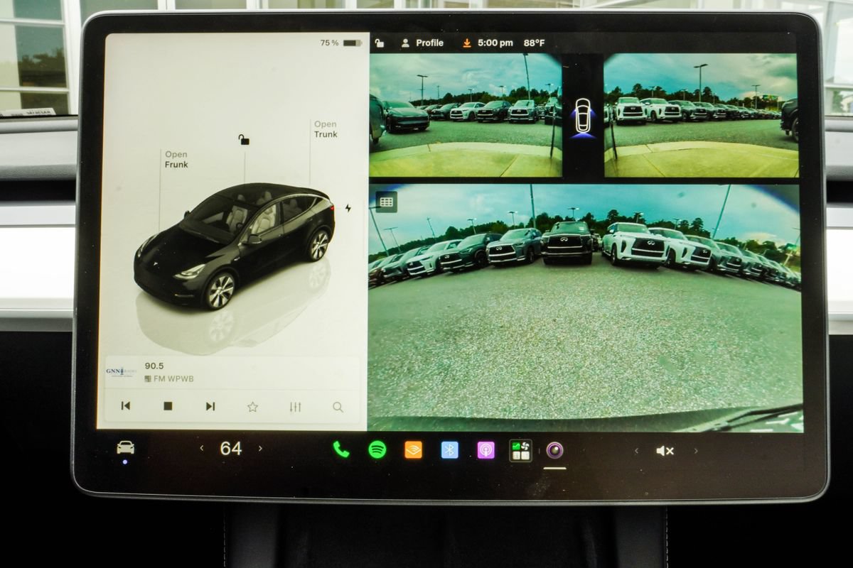 Used 2024 Tesla Model Y Long Range AWD/4WD image 24