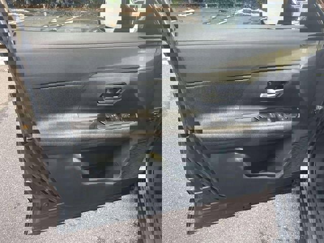 New 2026 Nissan Kicks SV w/ SV Premium Package image 15