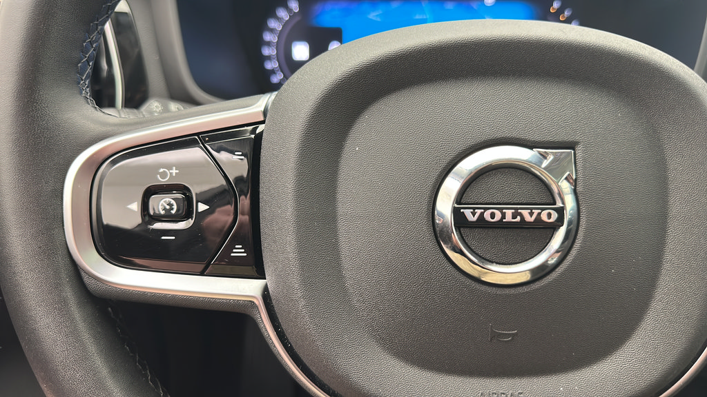 Used 2025 Volvo V60 B5 Cross Country Plus AWD/4WD image 19