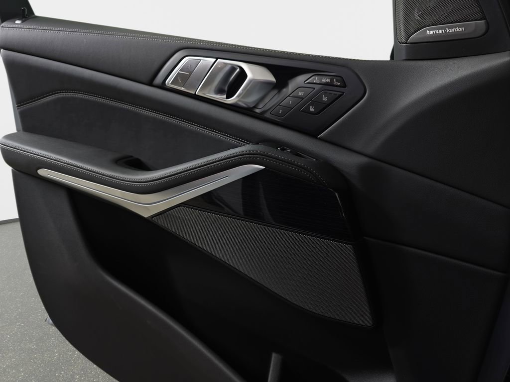 New 2026 BMW X7 xDrive40i w/ Executive Package image 28