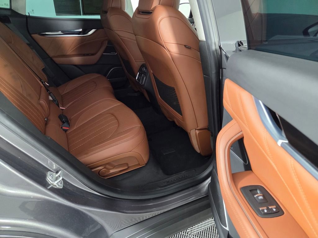Used 2022 Maserati Levante Modena image 25
