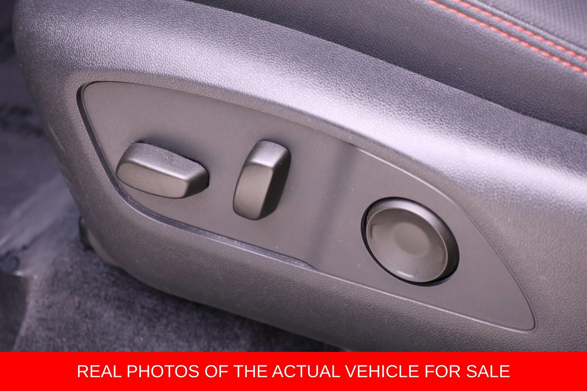 Used 2024 Chevrolet Traverse RS image 15