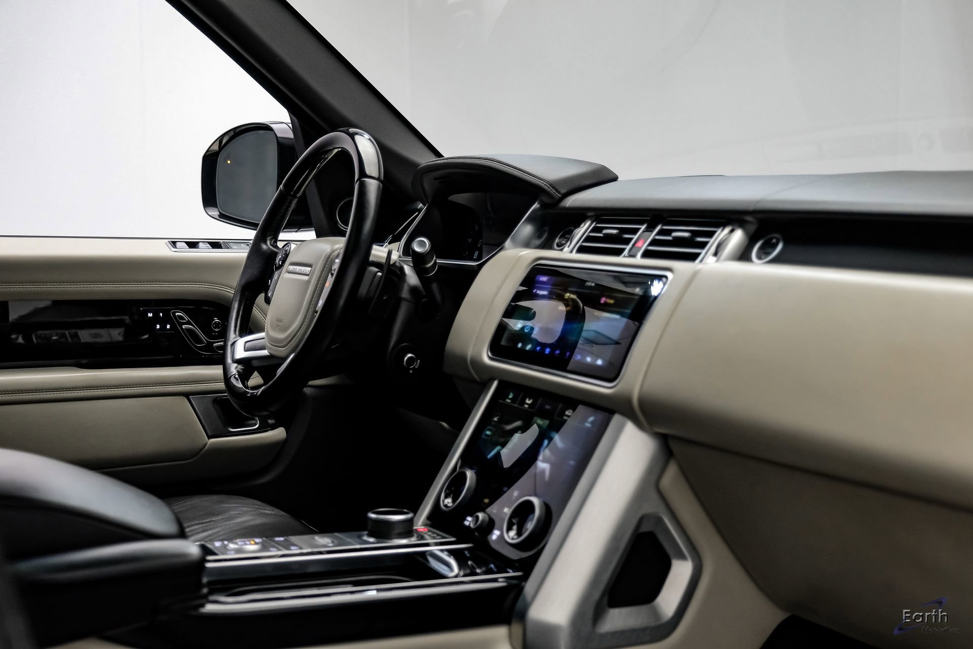 Used 2022 Land Rover Range Rover Westminster Edition image 46