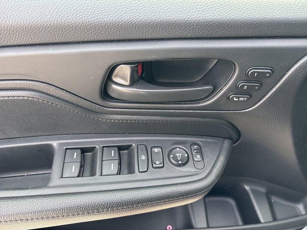 Used 2024 Honda Odyssey Sport image 17