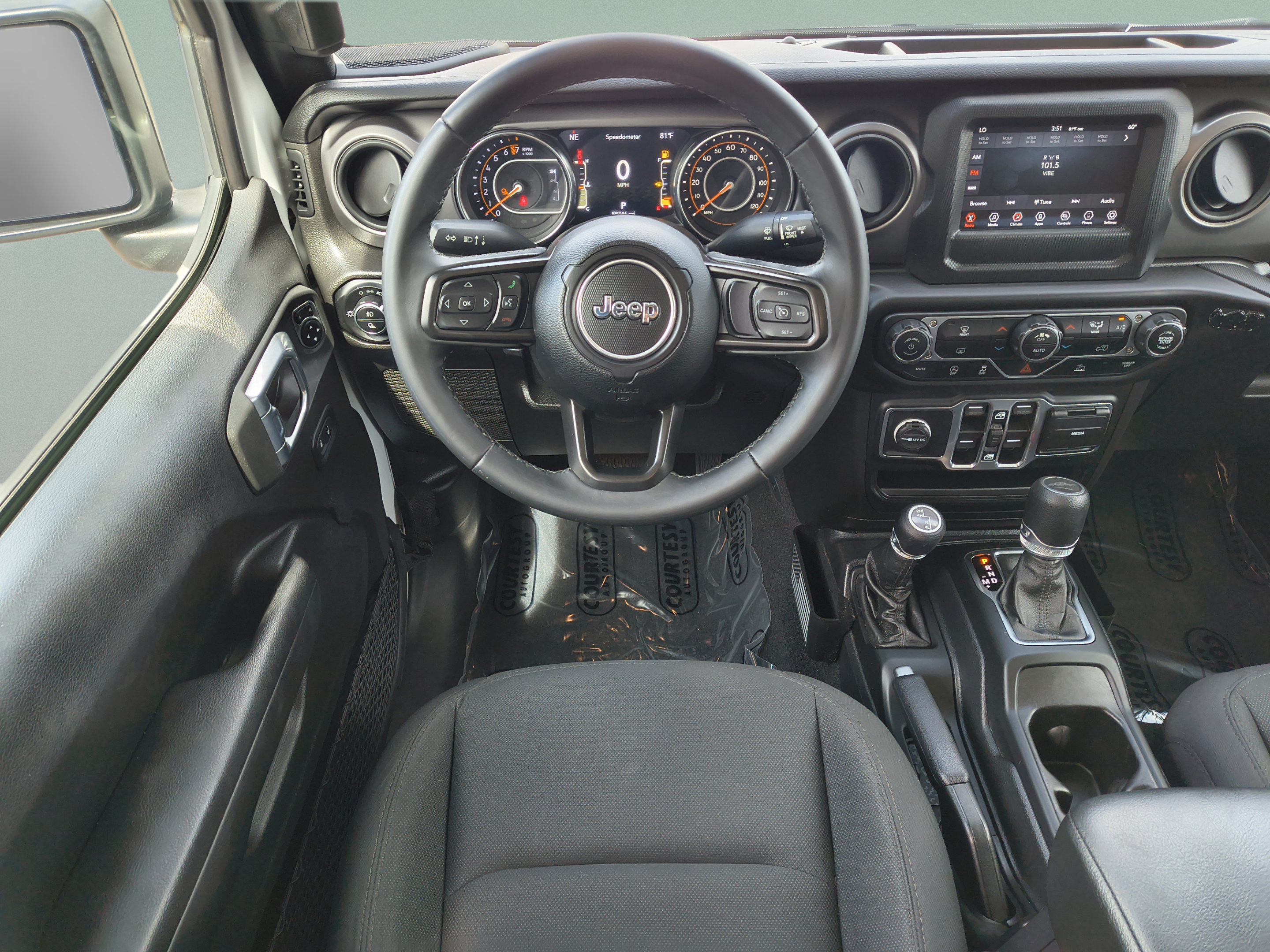 Used 2021 Jeep Gladiator Sport AWD/4WD image 12