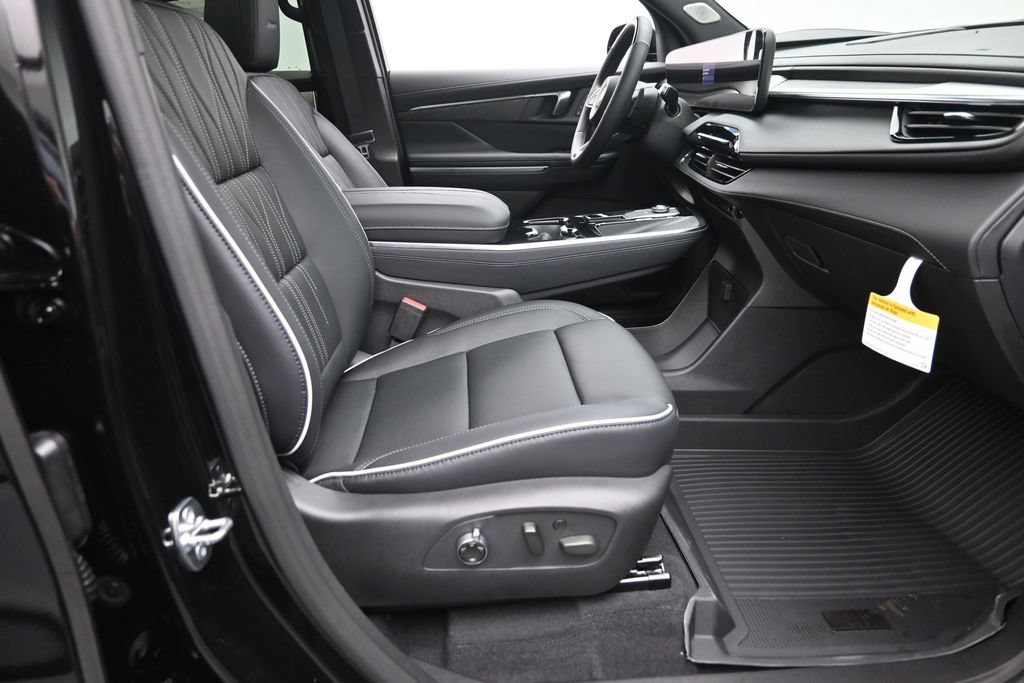 New 2027 Buick Enclave Avenir w/ LPO, Floor Liner Package AWD/4WD image 9