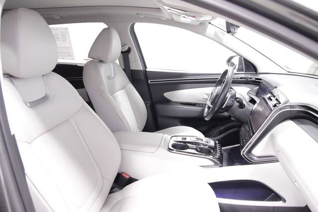 Used 2022 Hyundai Tucson Limited w/ Cargo Package image 13