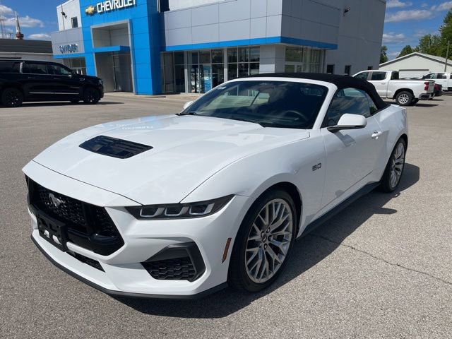 Used 2024 Ford Mustang GT Premium RWD image 2