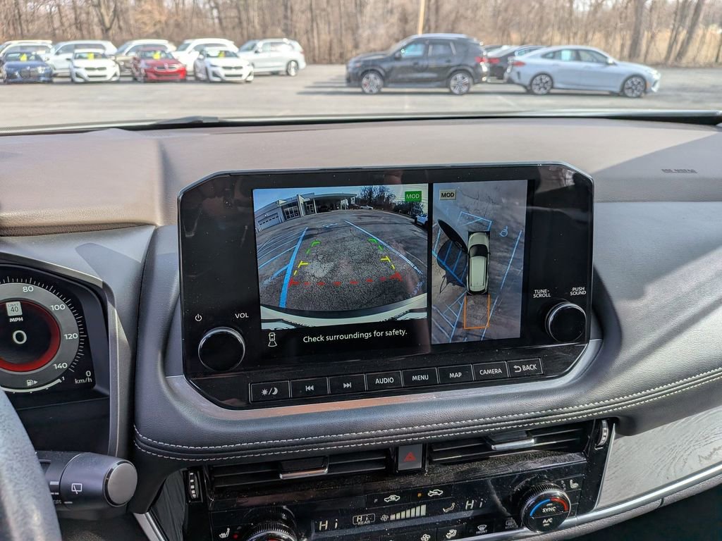 Used 2023 Nissan Rogue Platinum w/ Platinum Premium Package image 13