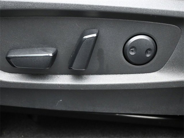 Used 2023 Nissan Pathfinder Platinum image 31